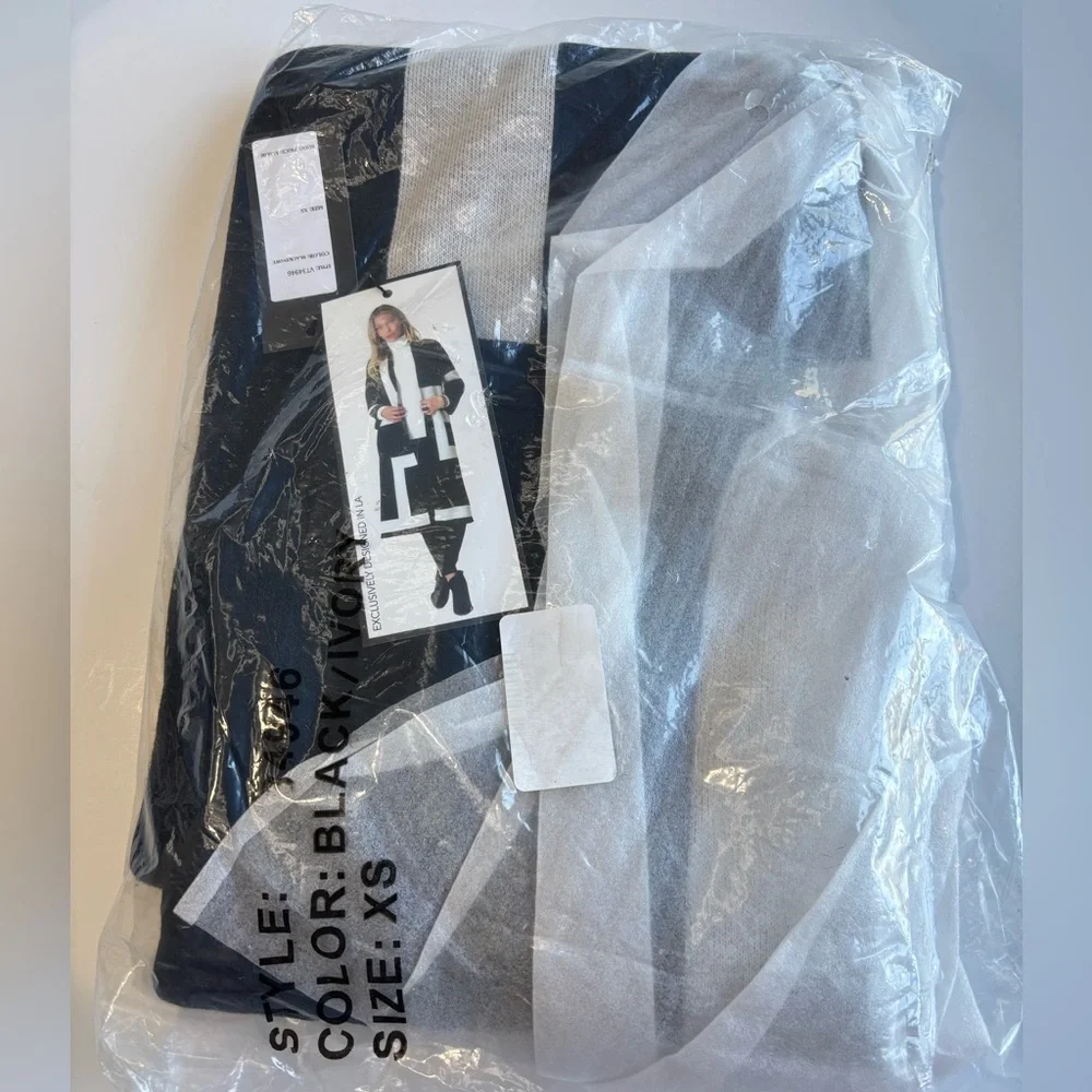 BN9 Vertigo Colorblock Long Cardigan Open Knit Black XS NWT‎